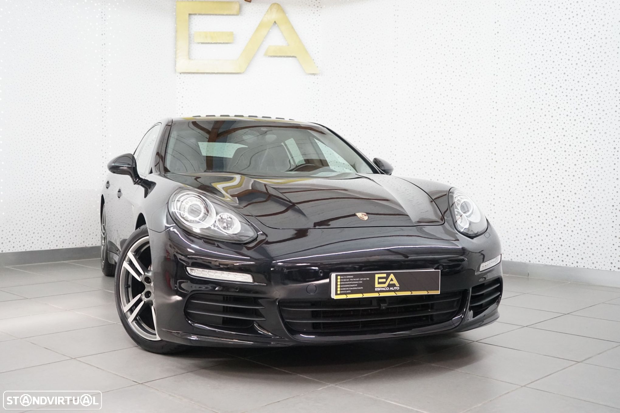 Porsche Panamera Standard - 1