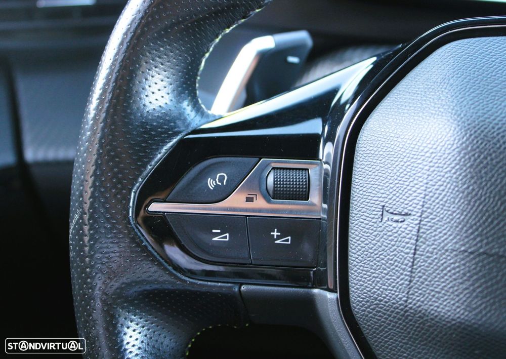 Peugeot 208 1.2 PureTech GT Line EAT8 - 22