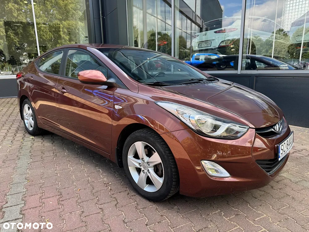 Hyundai Elantra 1.6 Comfort - 2
