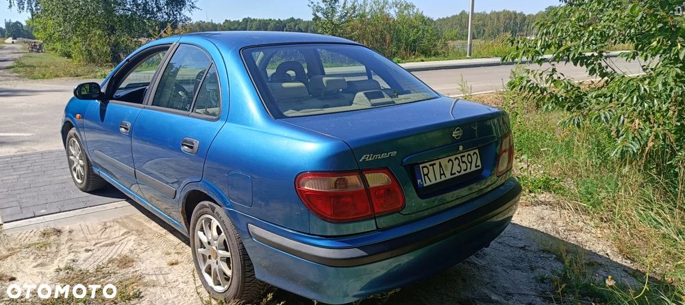 Nissan Almera - 9