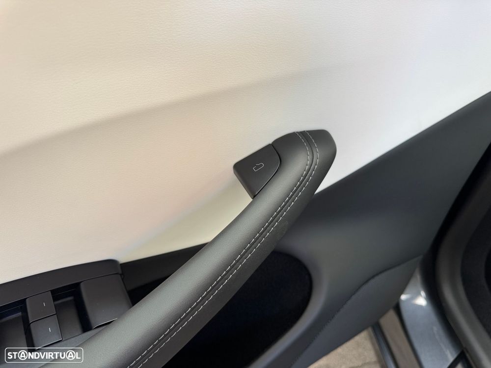 Tesla Model 3 Tração Traseira Premium - 17