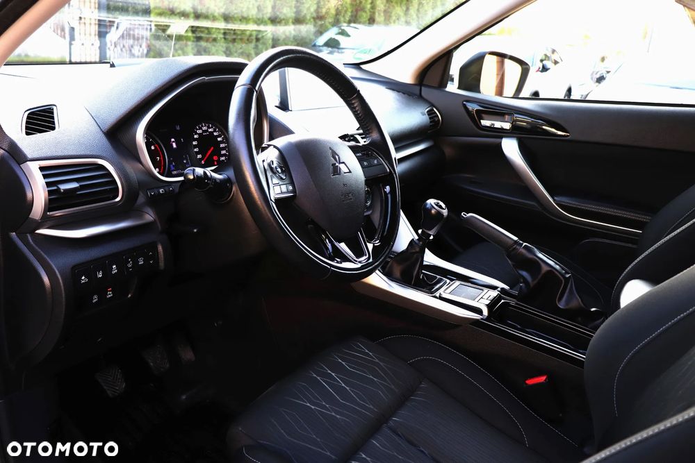 Mitsubishi Eclipse Cross 1.5 T Intense - 16