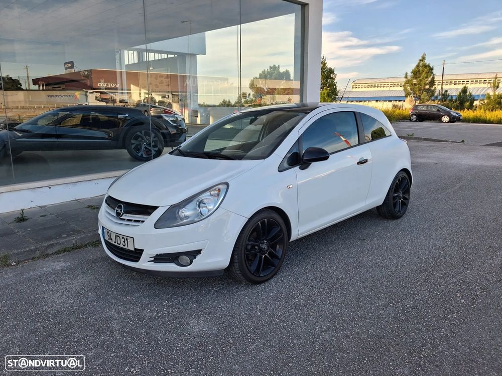Opel Corsa 1.2 Black Edition - 1