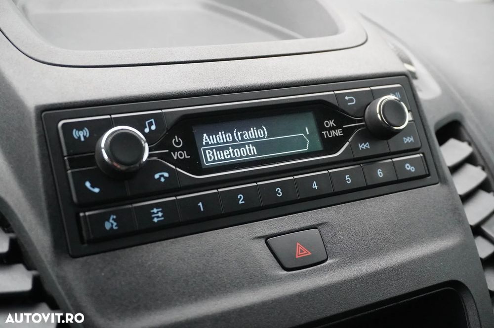 Ford Transit Connect - 17