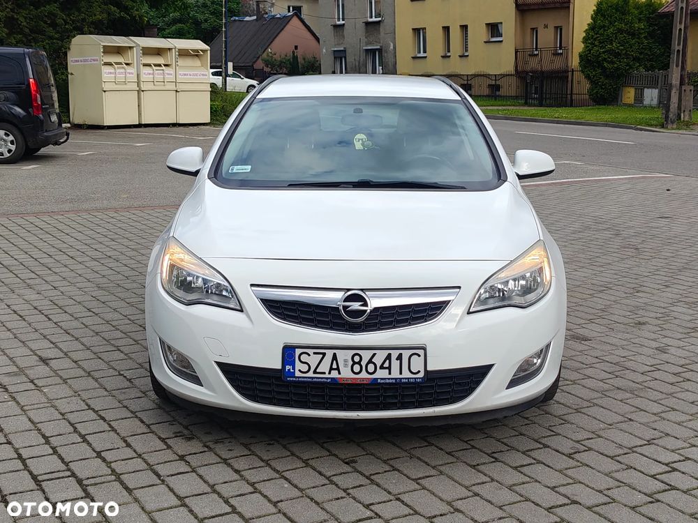 Opel Astra 1.4 T Cosmo - 14