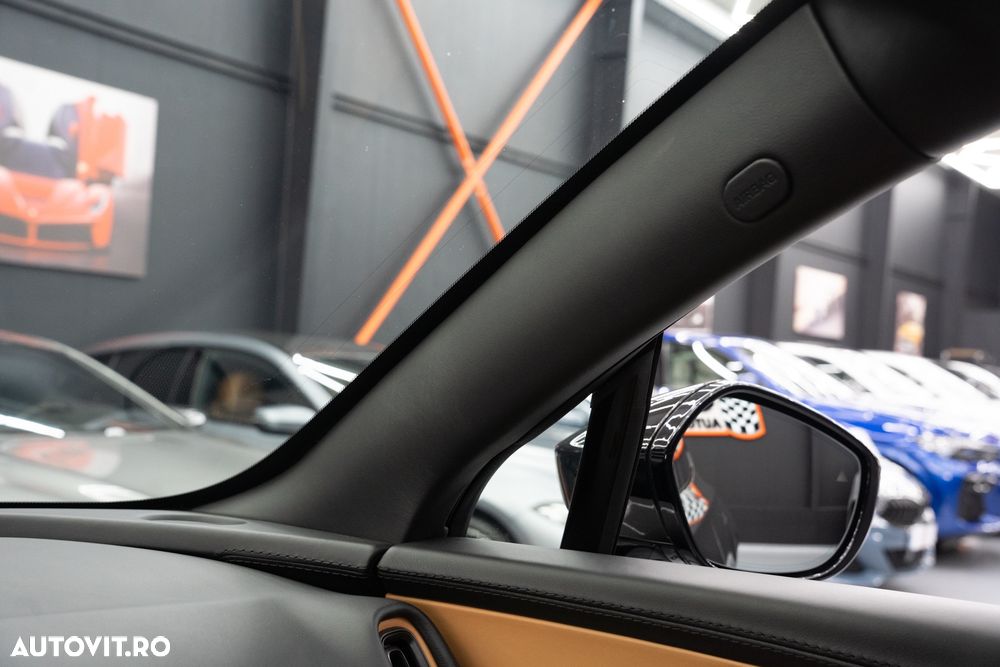 Aston Martin DBX Standard - 37