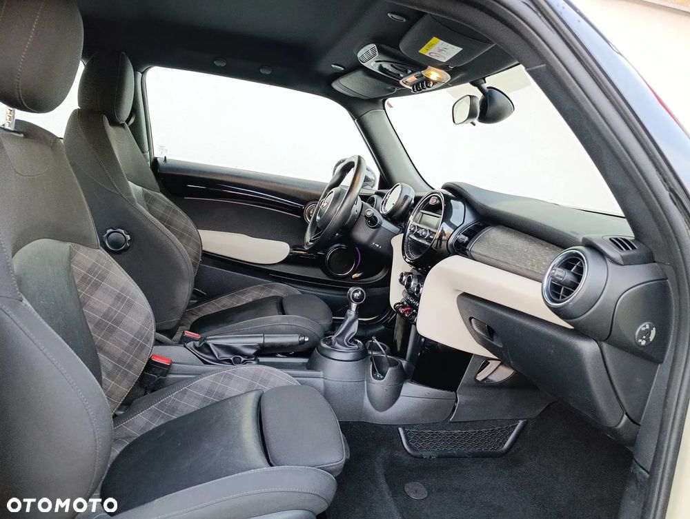 MINI ONE Standard - 33