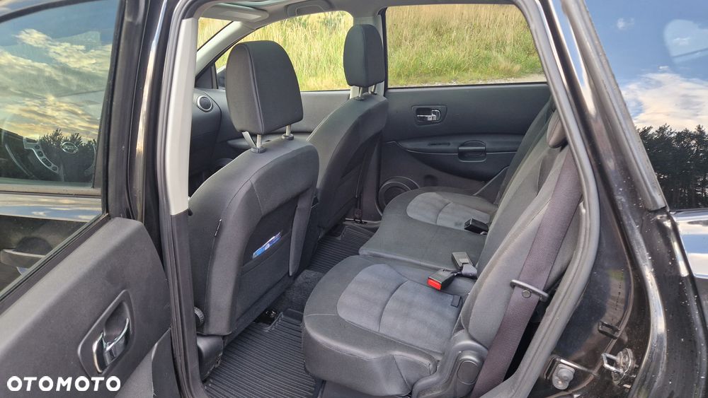 Nissan Qashqai+2 - 10