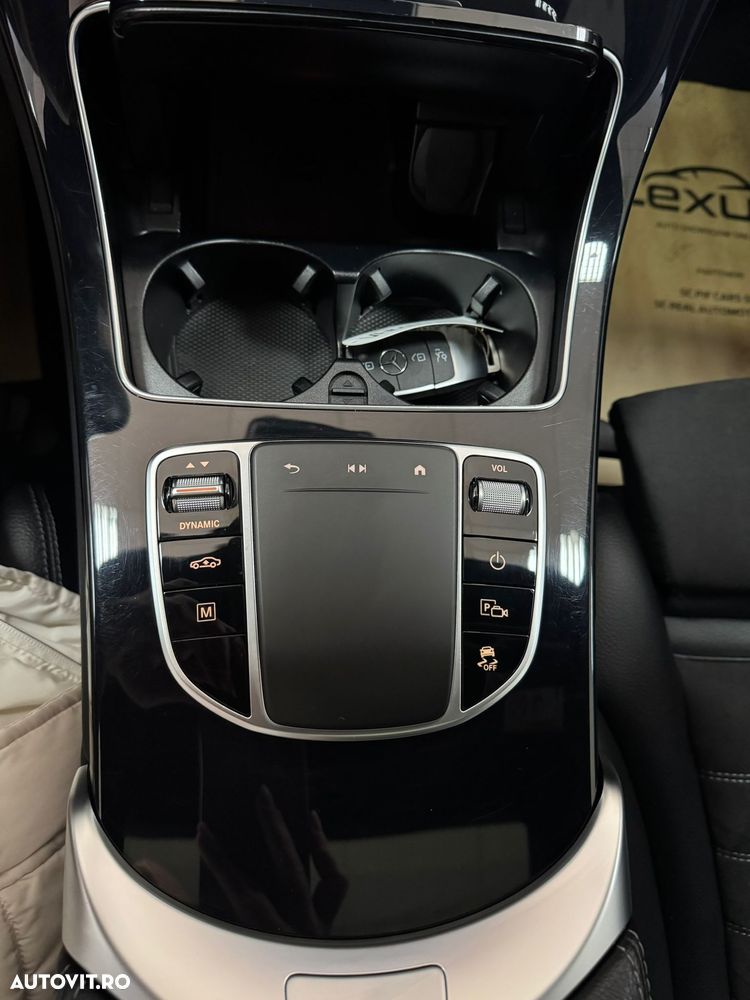 Mercedes-Benz GLC Coupe 300 de 4Matic 9G-TRONIC AMG Line - 30