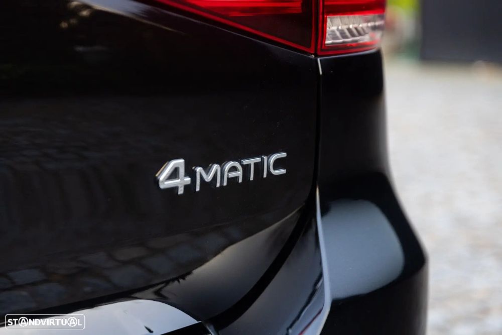 Mercedes-Benz EQB 300 4Matic AMG Line - 12