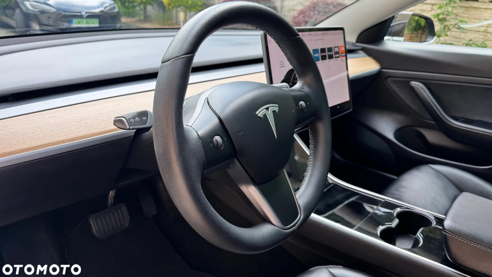 Tesla Model 3 - 16
