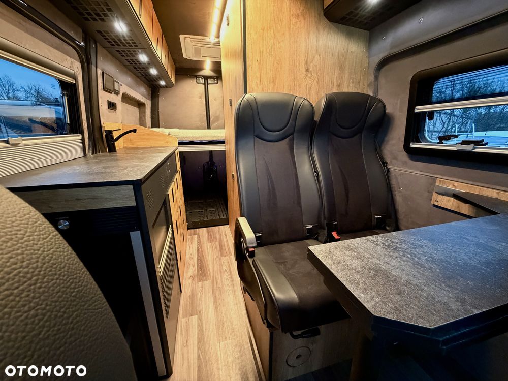 Mercedes-Benz Sprinter 319 CDI automat 4x4 - 32