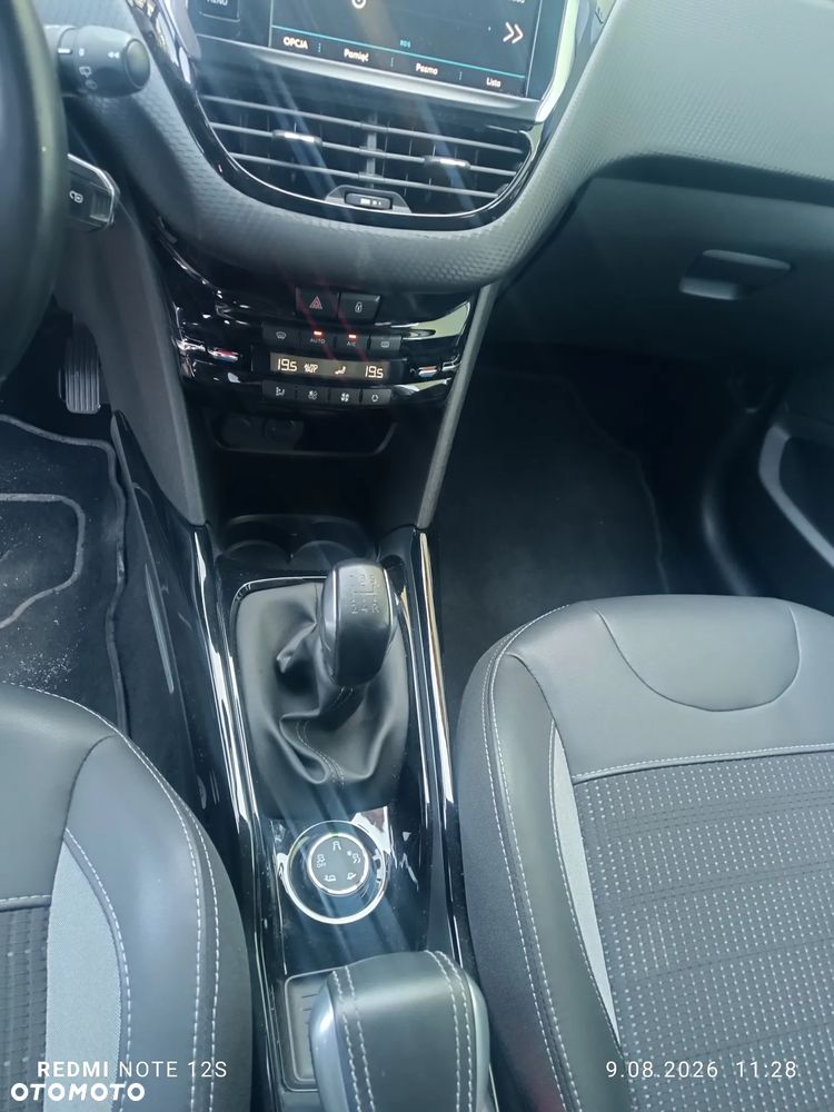 Peugeot 2008 1.5 BlueHDi Allure S&S - 20