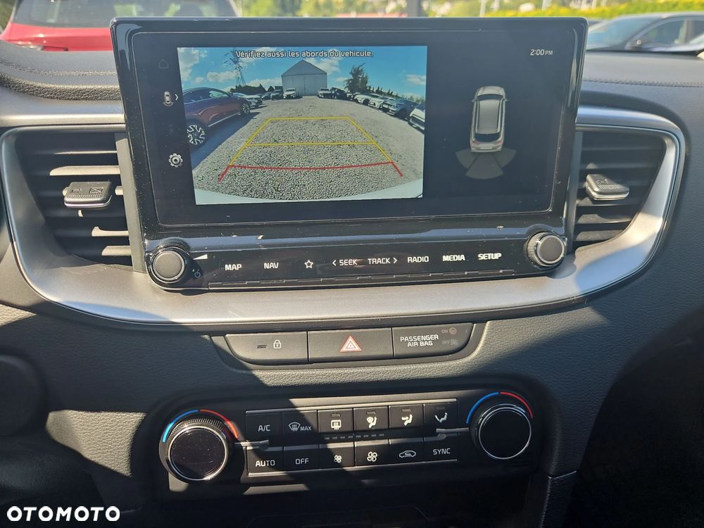 Kia Ceed 1.5 T-GDI M DCT - 11