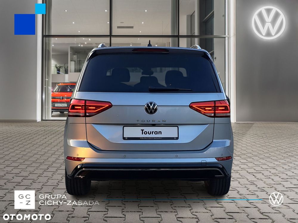 Volkswagen Touran - 4