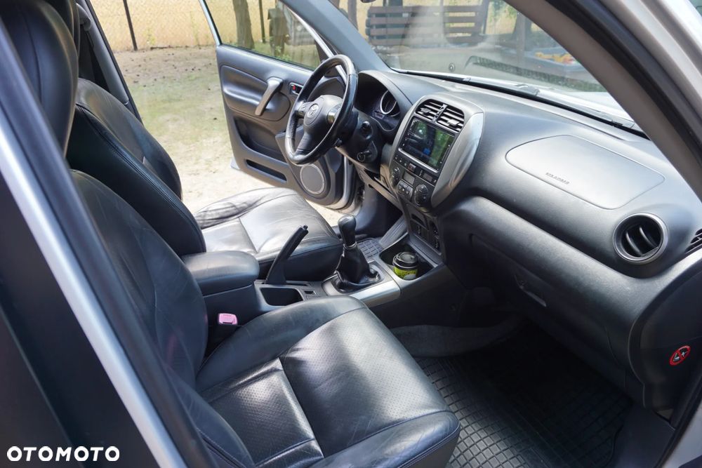 Toyota RAV4 D-4D 4x4 Executive - 19