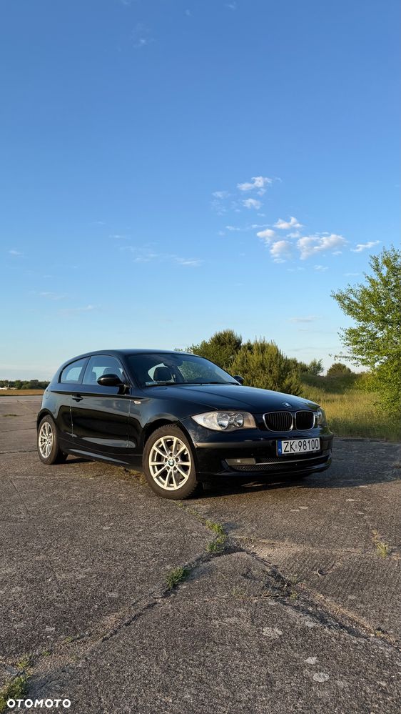 BMW Seria 1 118d DPF - 1