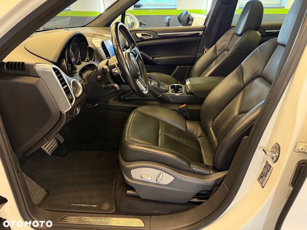 Porsche Cayenne S E-Hybrid - 14