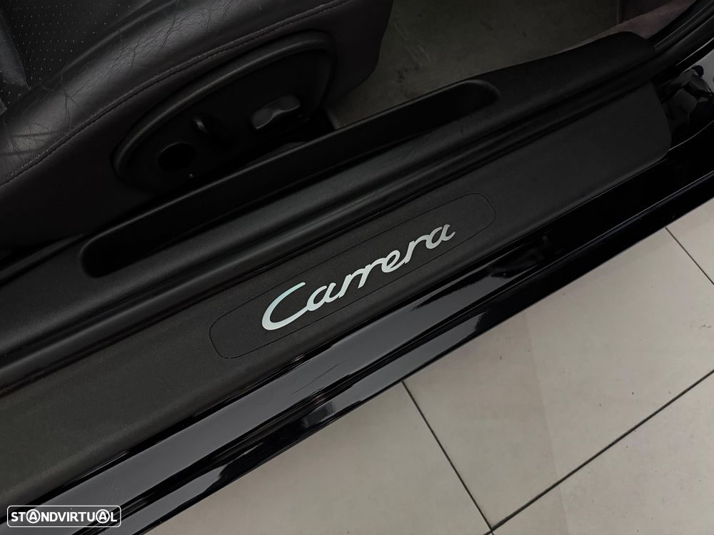 Porsche 911 (996) Carrera Coupé - 11