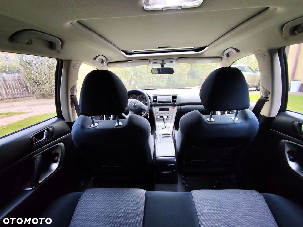 Subaru Legacy SW 2.5i AT - 13