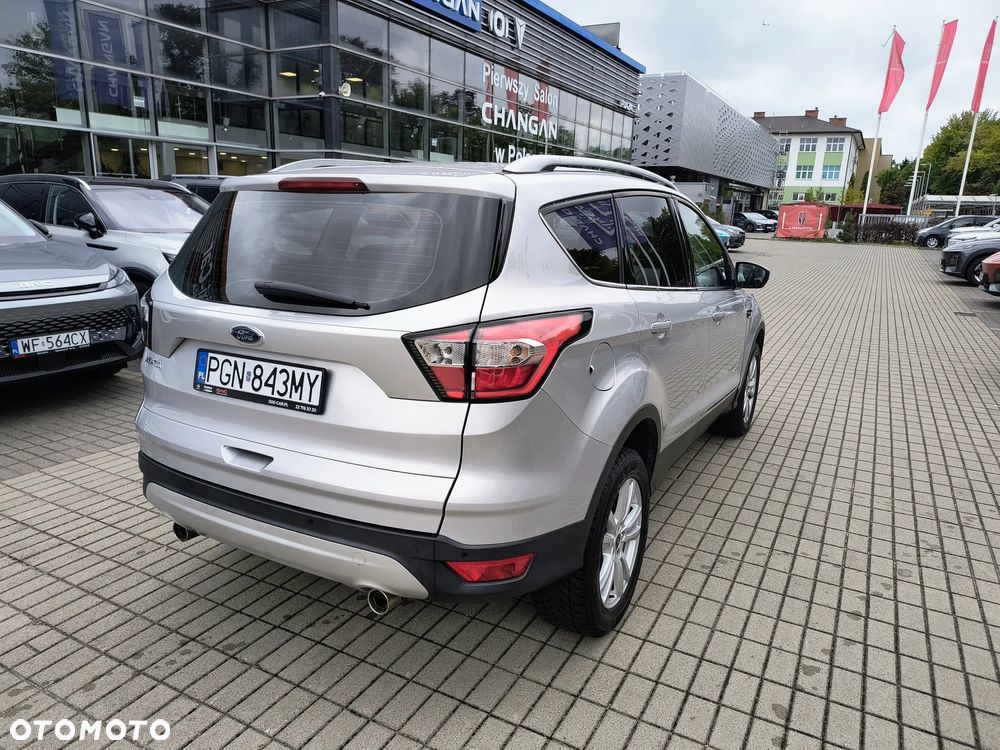 Ford Kuga - 8