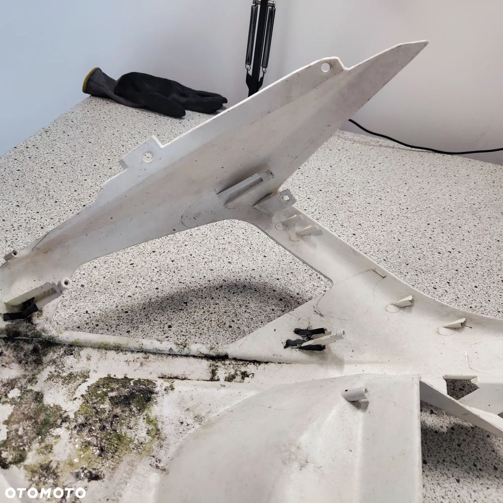 Czacha, czasza, owiewka przód, osłona lampy Derpi GP1 - 18