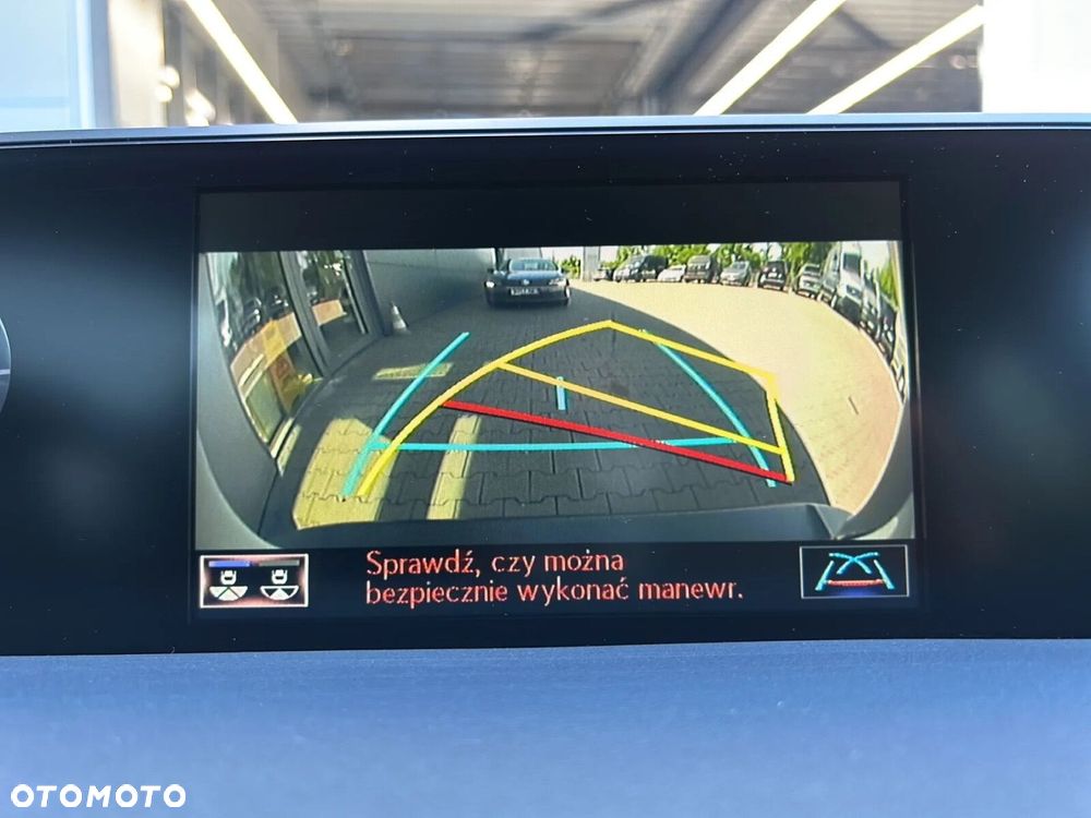 Lexus UX 200 GPF F Impression 2WD - 31