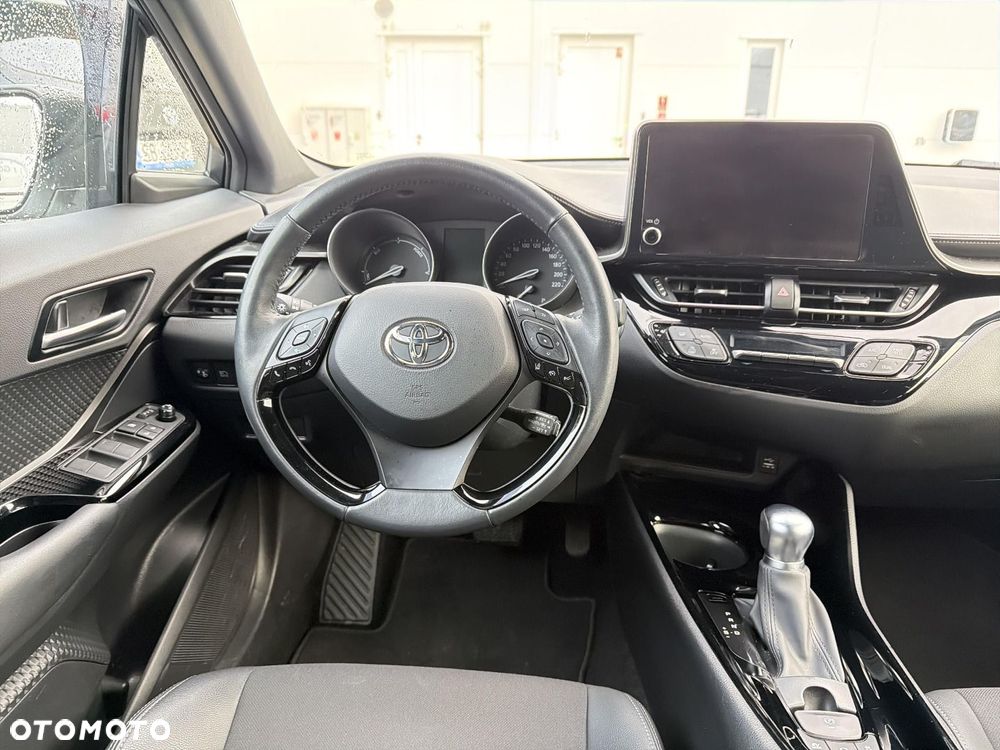 Toyota C-HR - 11