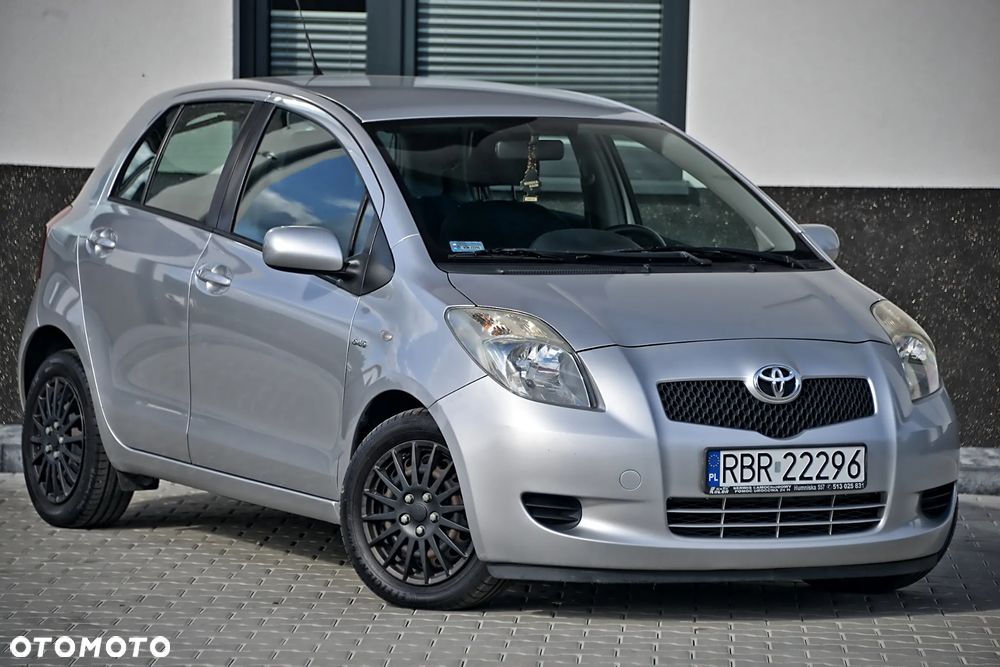 Toyota Yaris 1.4 D-4D - 12