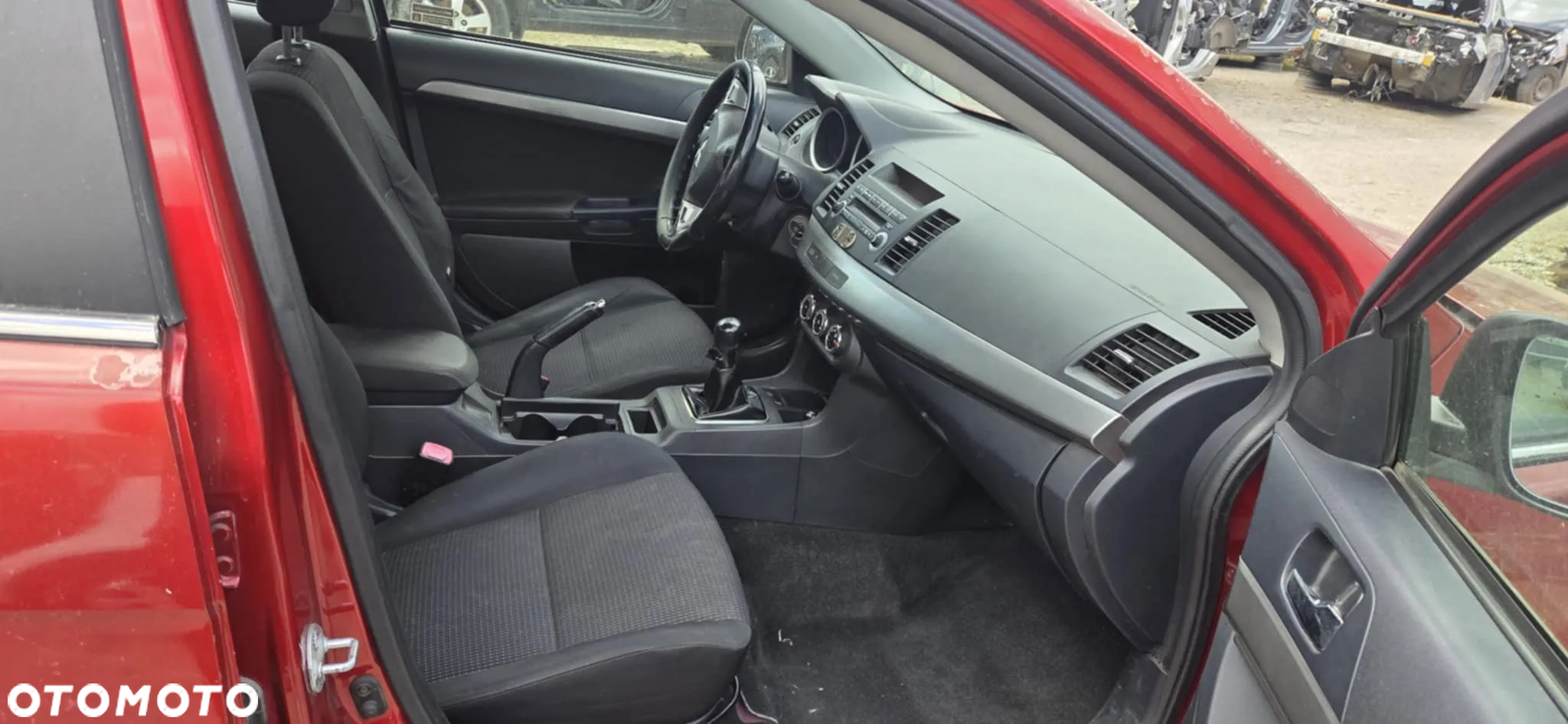 Mitsubishi LANCER X 1,8 MIVEC rozrusznik - 4