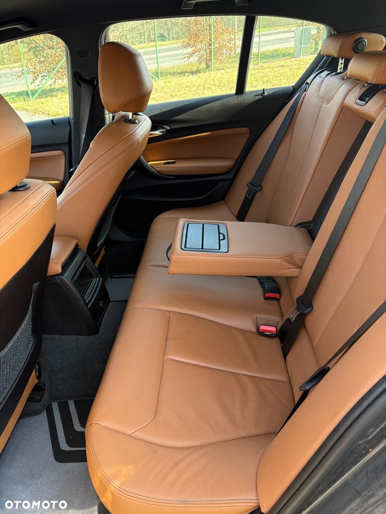 BMW Seria 1 120i M Sport Shadow - 20