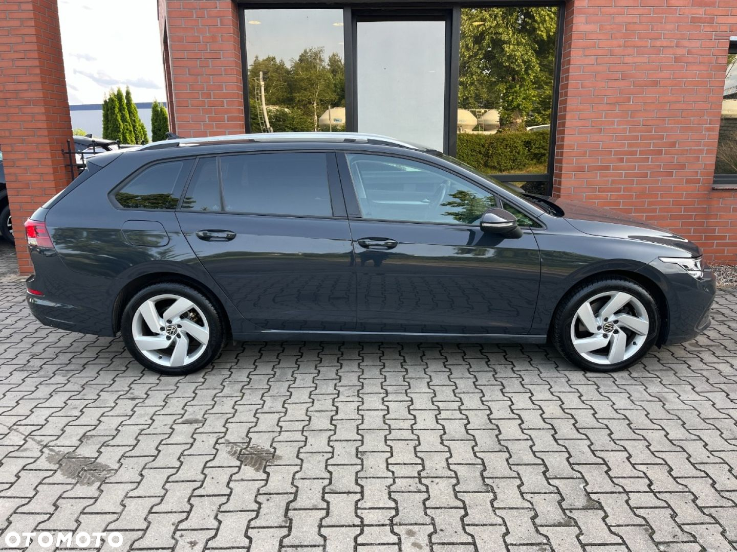 Volkswagen Golf Variant 2.0 TDI SCR Goal - 28