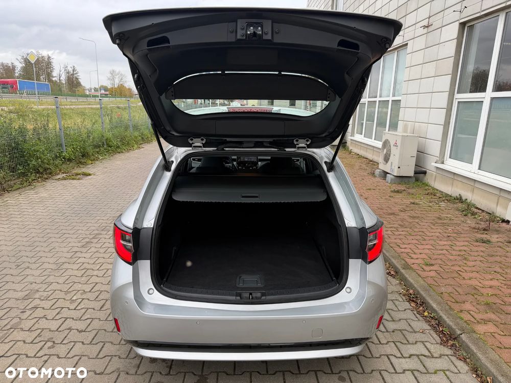 Toyota Corolla 1.8 Hybrid Comfort - 12