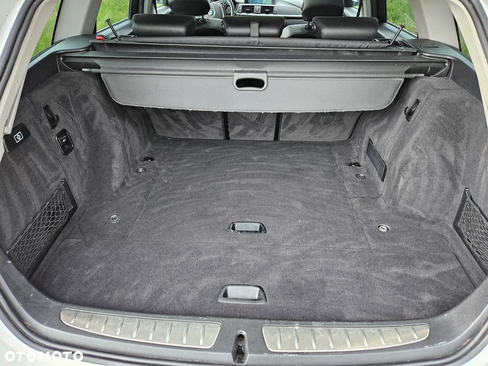 BMW Seria 3 318d Luxury Line - 16