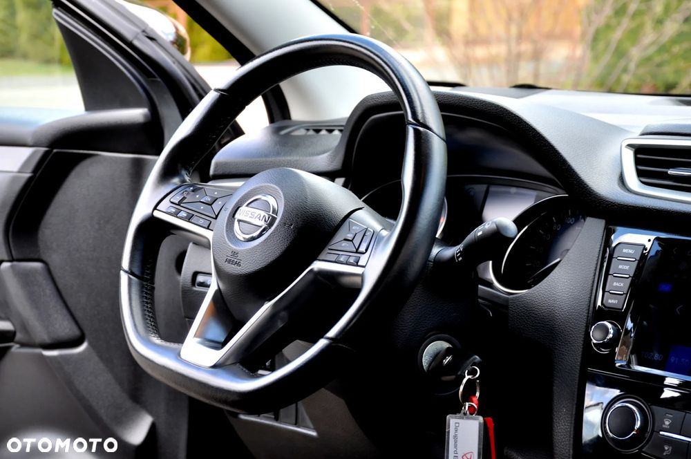 Nissan Qashqai 1.3 DIG-T SHIRO - 32