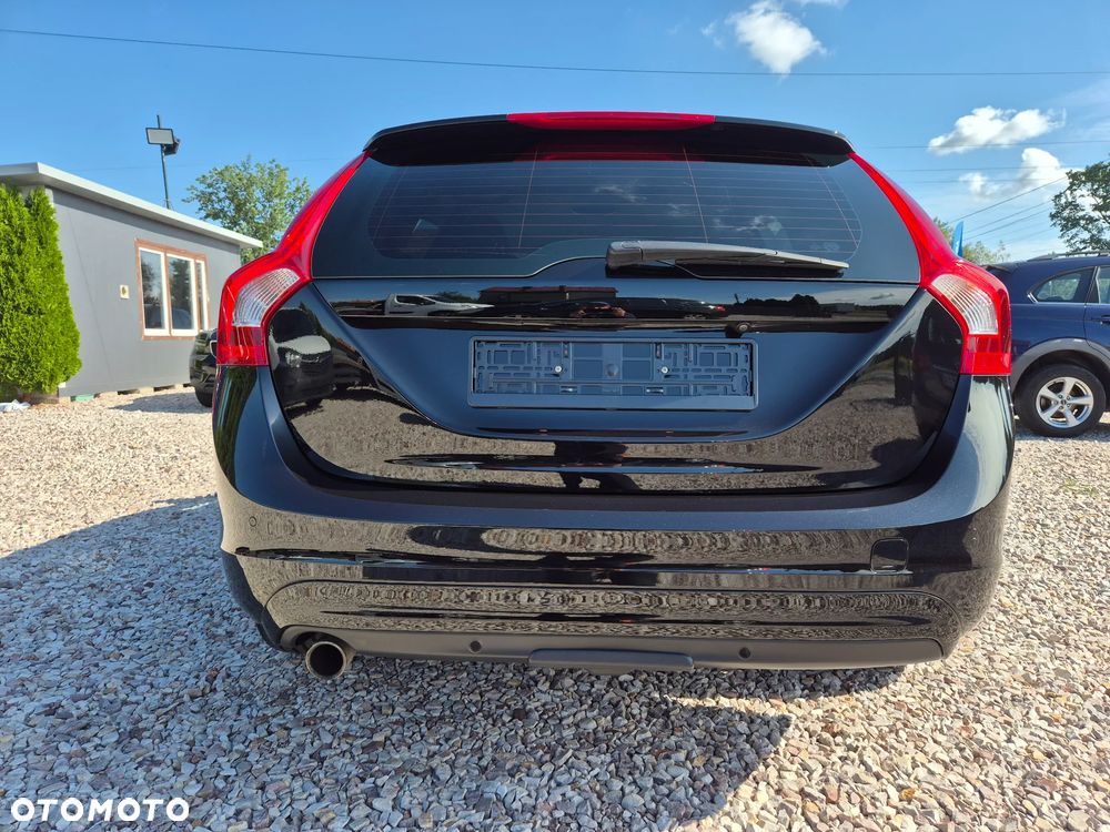 Volvo V60 D3 Momentum - 20