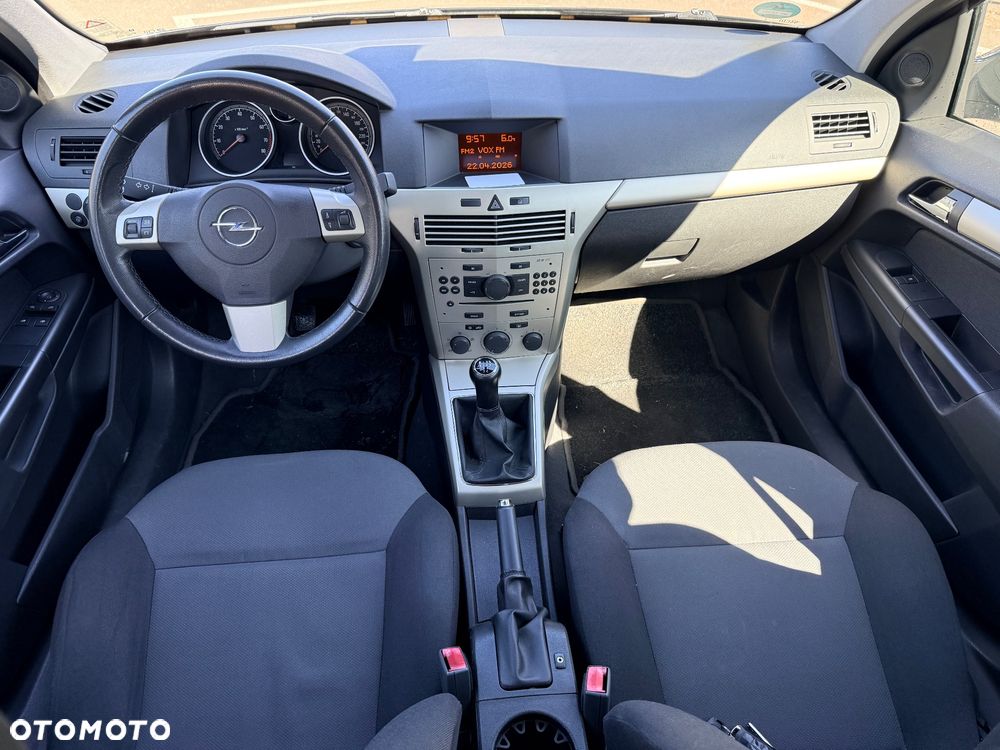 Opel Astra 1.6 Edition 111 Jahre - 17