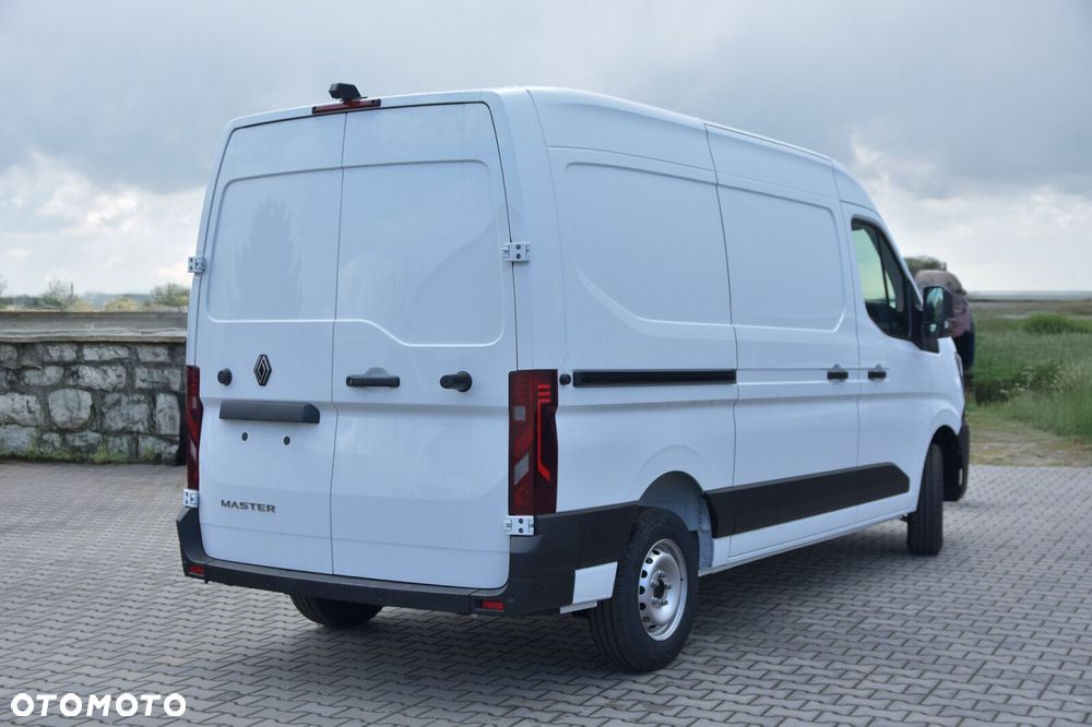 Renault Master Furgon L2H2 170KM Automat AT9 - 7