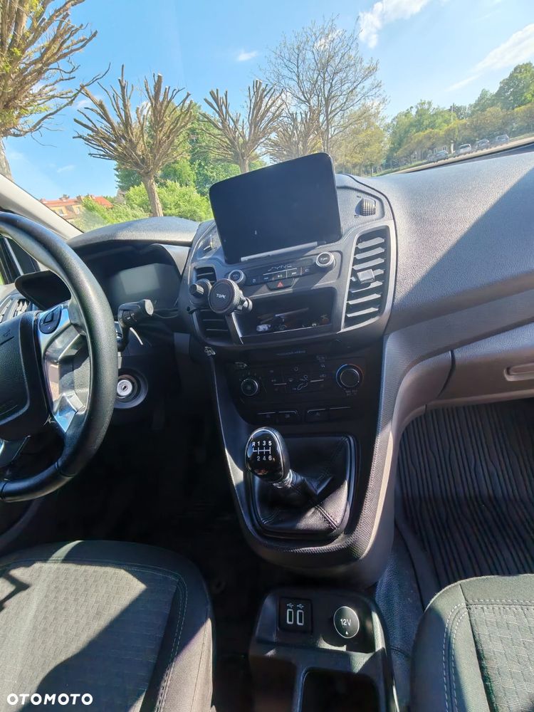 Ford Transit Connect - 12