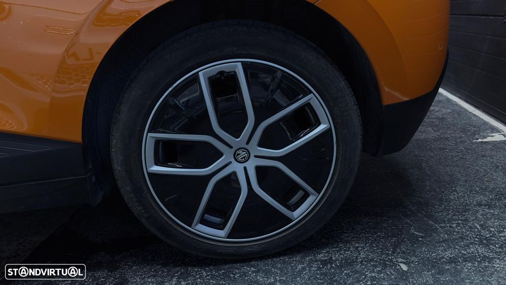 MG MG4 4 Luxury 64 kWh - 24