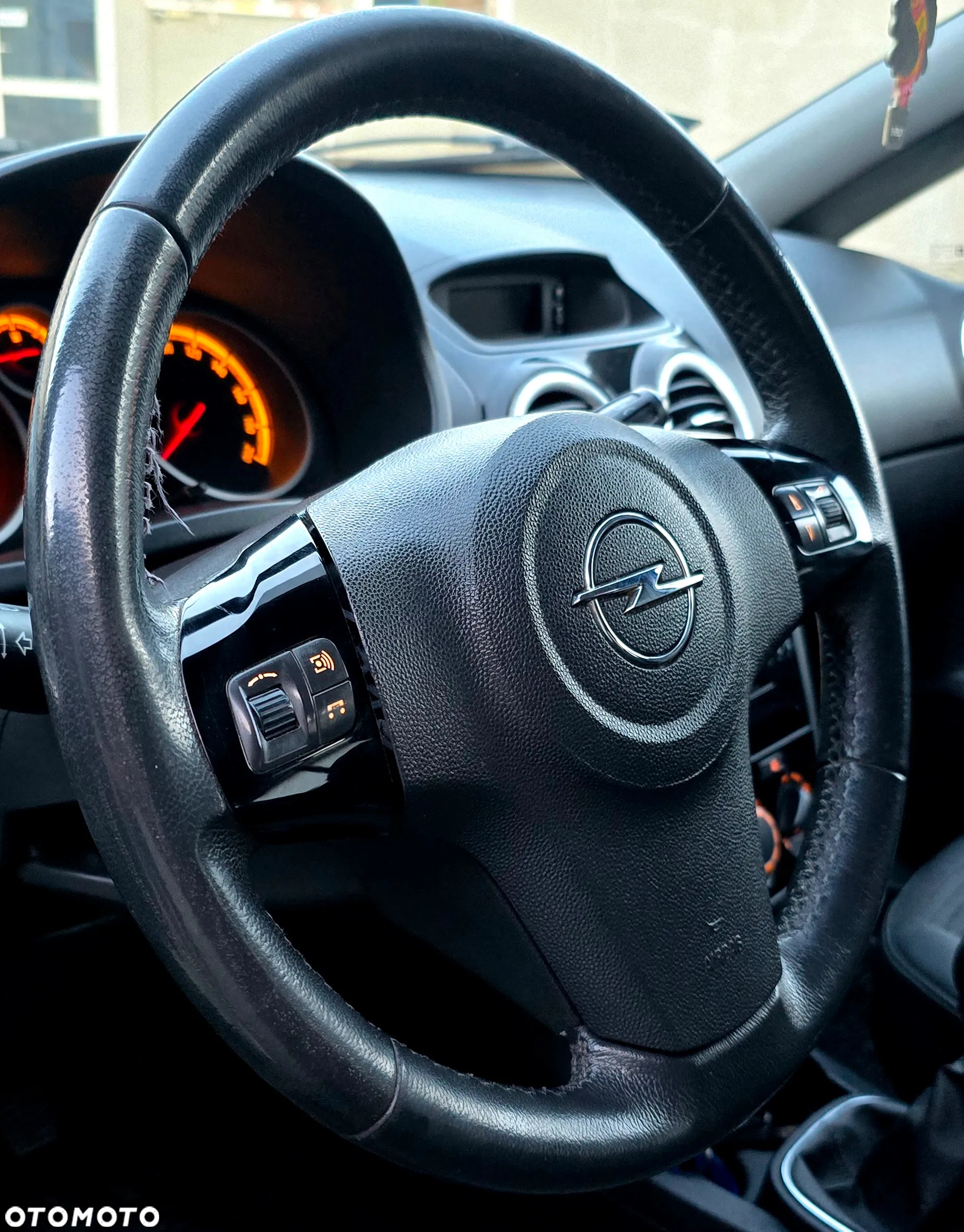 Opel Corsa 1.2 16V Edition / Active - 16