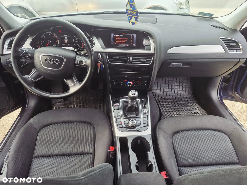 Audi A4 Avant 2.0 TDI DPF Ambiente - 5