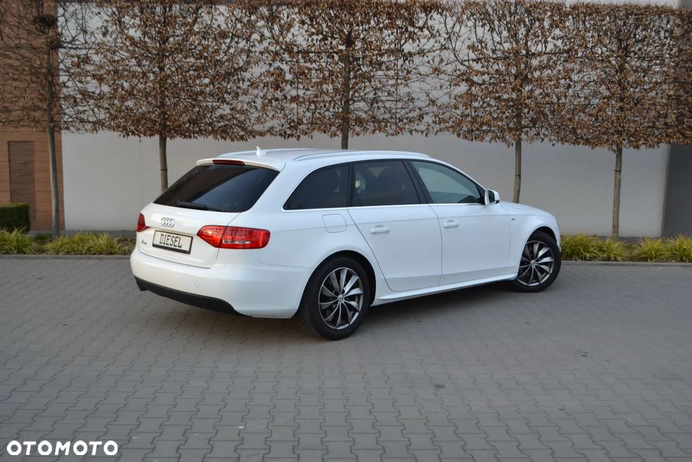 Audi A4 Avant 2.0 TDI DPF quattro - 4