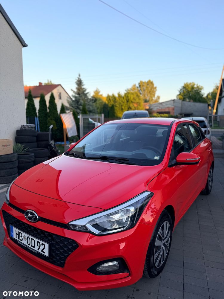 Hyundai i20 1.2 Intro Edition - 18