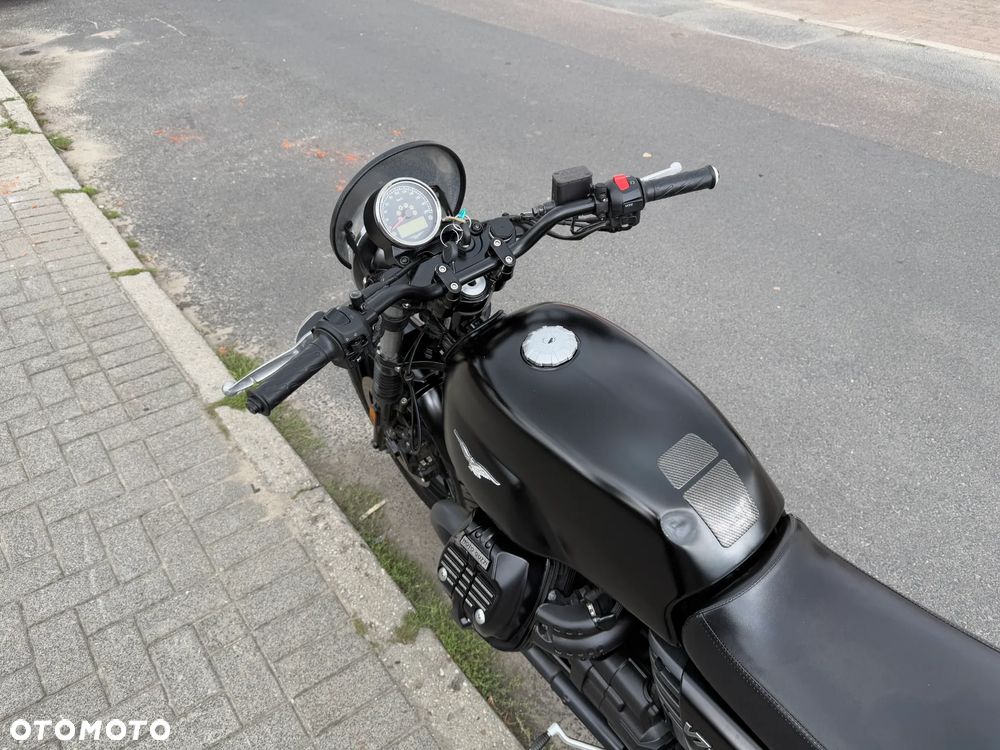 Moto Guzzi V7 - 9