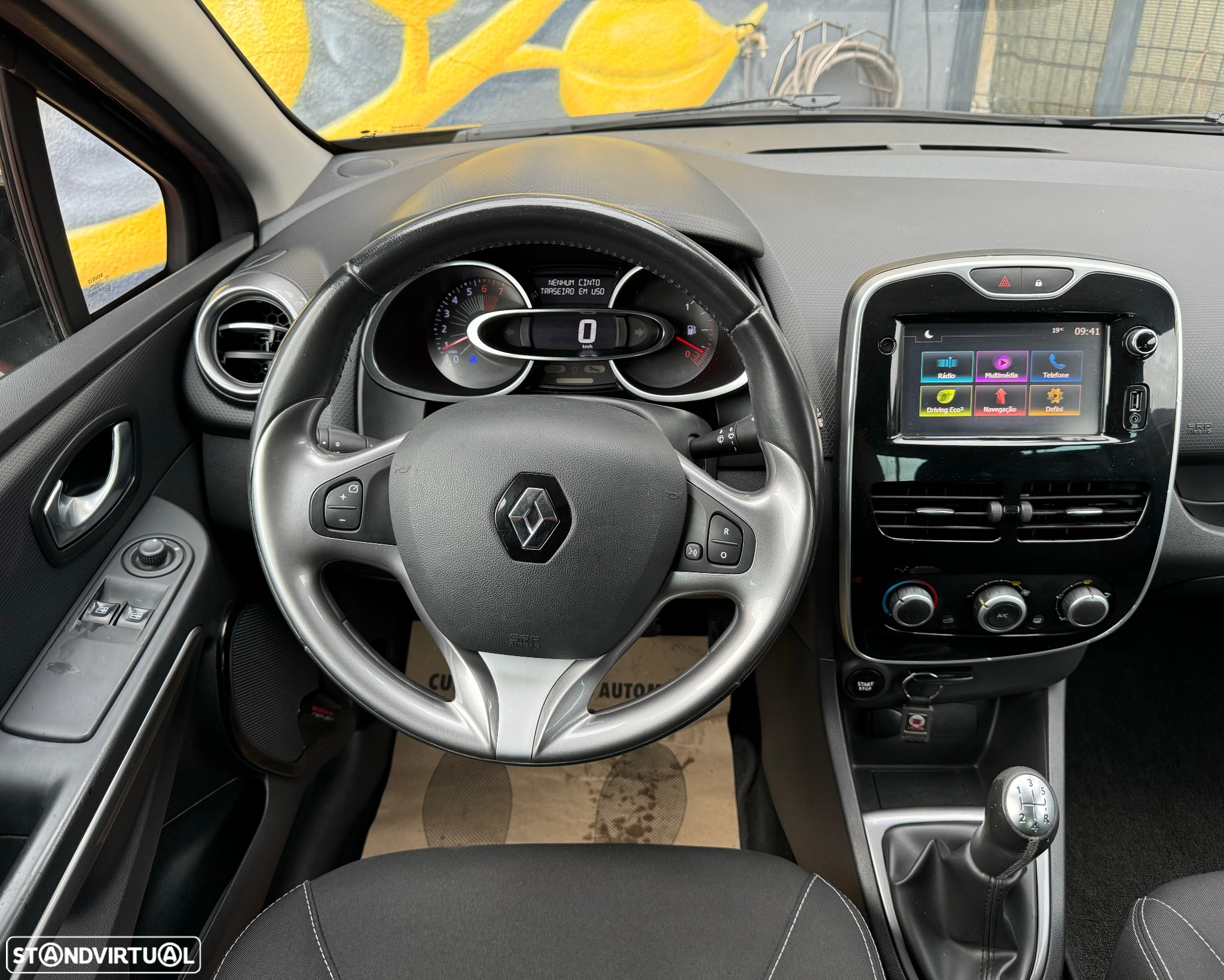 Renault Clio 0.9 TCe Limited - 15