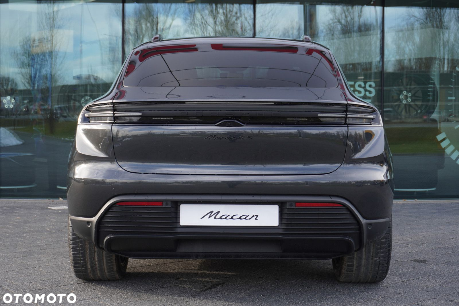Porsche Macan - 4