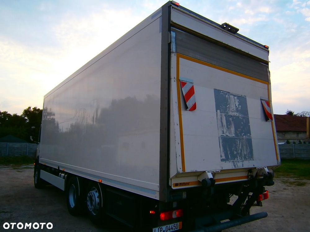 Mercedes-Benz Antos 2530 chłodnia 8,10 Serwis - 3