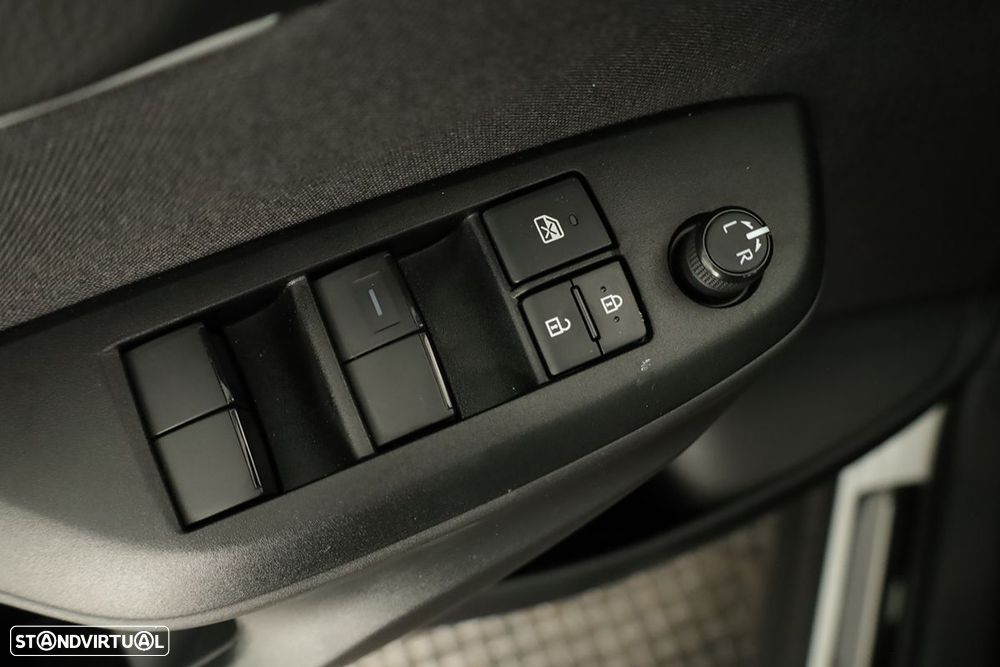 Toyota Yaris Cross 1.5 HDF Comfort - 19