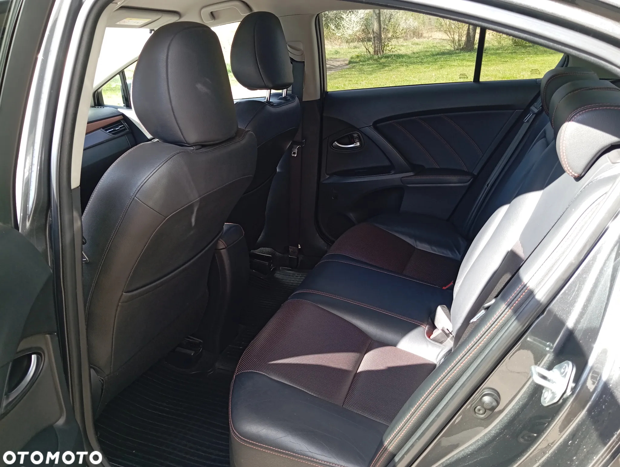 Toyota Avensis 2.0 Premium MS - 6